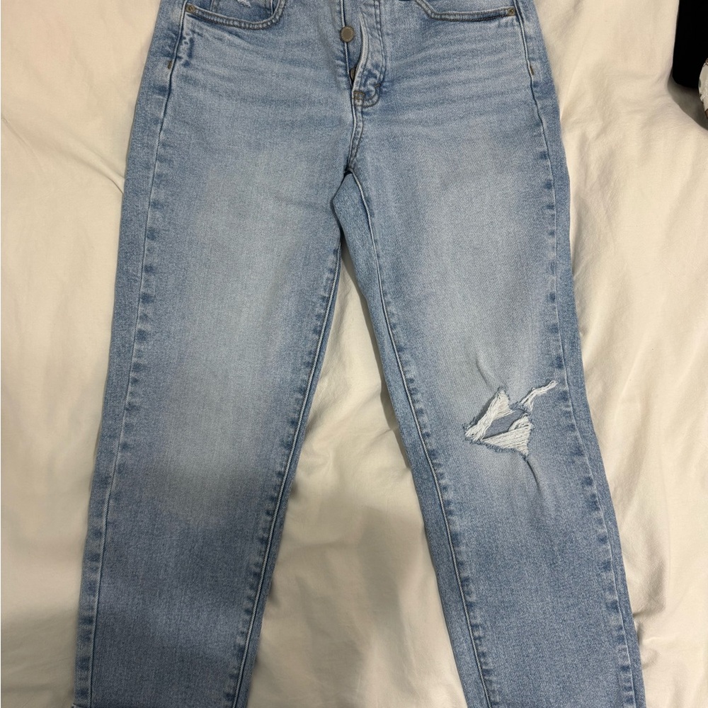 Universal Thread Light Blue Straight Leg Jeans